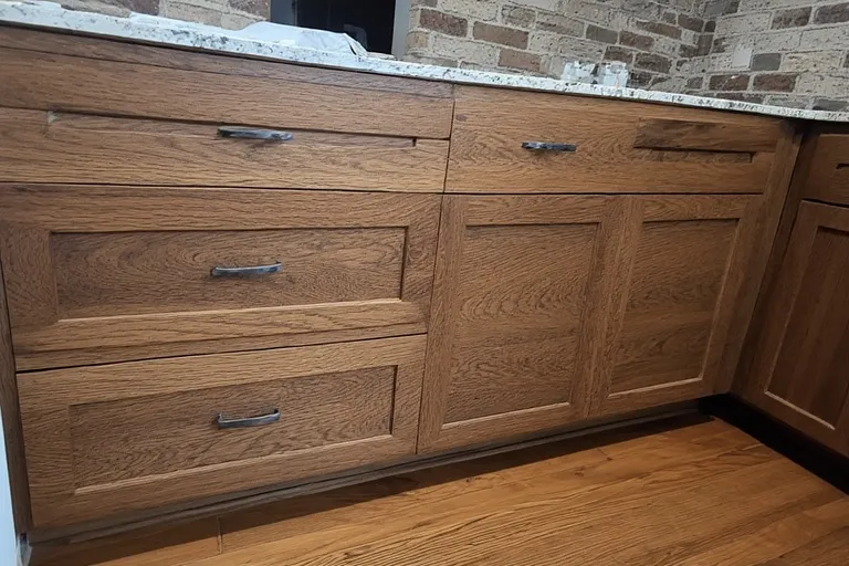 Oak Cabinets in Traditional and Rustic Kitchens