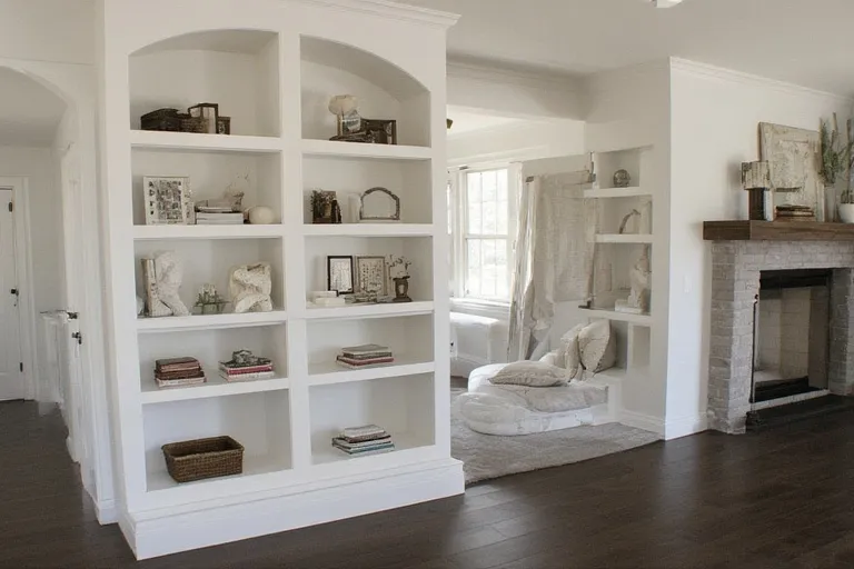 Built-In Shelves