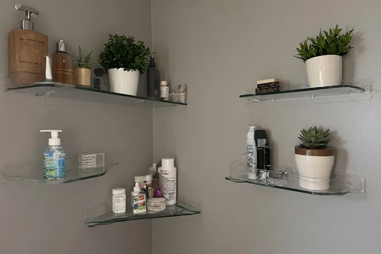 Corner Shelves for Compact Bathrooms