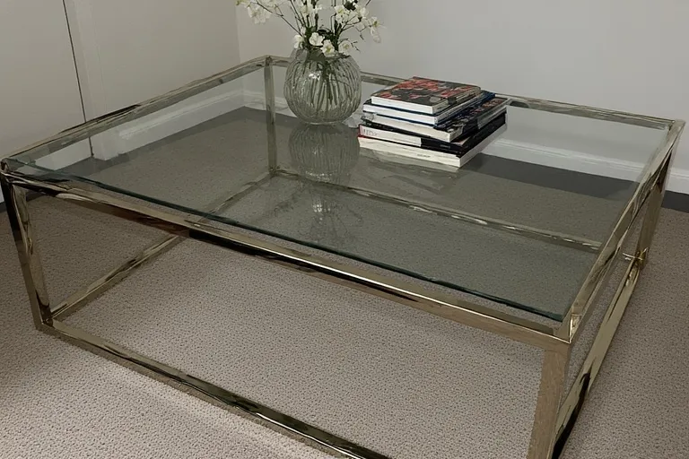 Embrace Minimalism with a Elegant Coffee Table Ideas