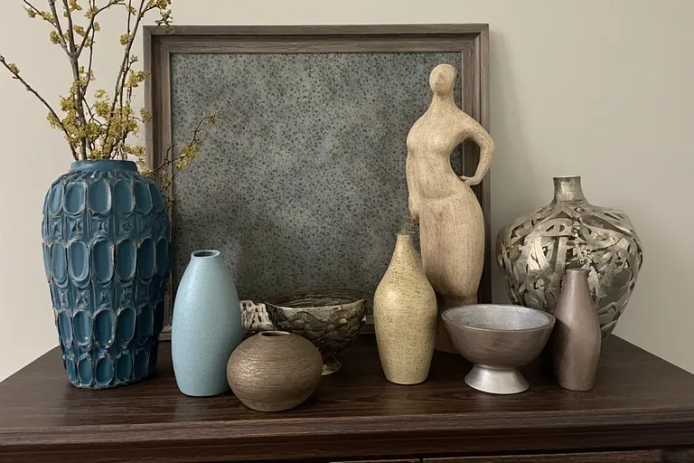 Pairing Sculptural Vases with Other Decor Elements